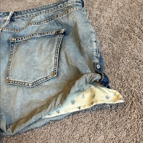 Anthropologie Pilcro the relaxed shortie shorts - Picture 13 of 14